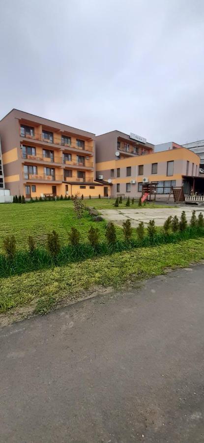 Hotel Felicia Калужа Екстер'єр фото