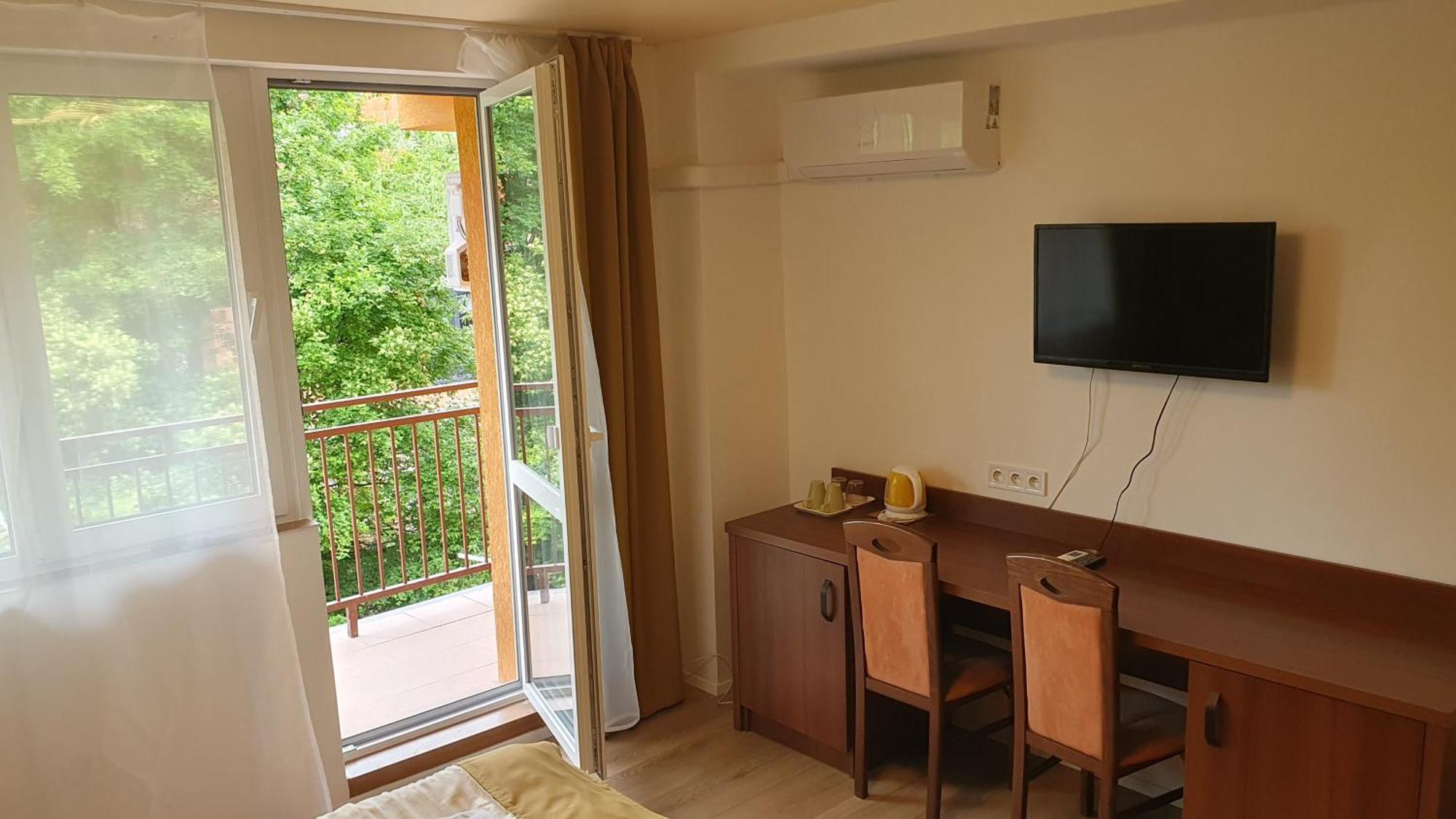 Hotel Felicia Калужа Екстер'єр фото