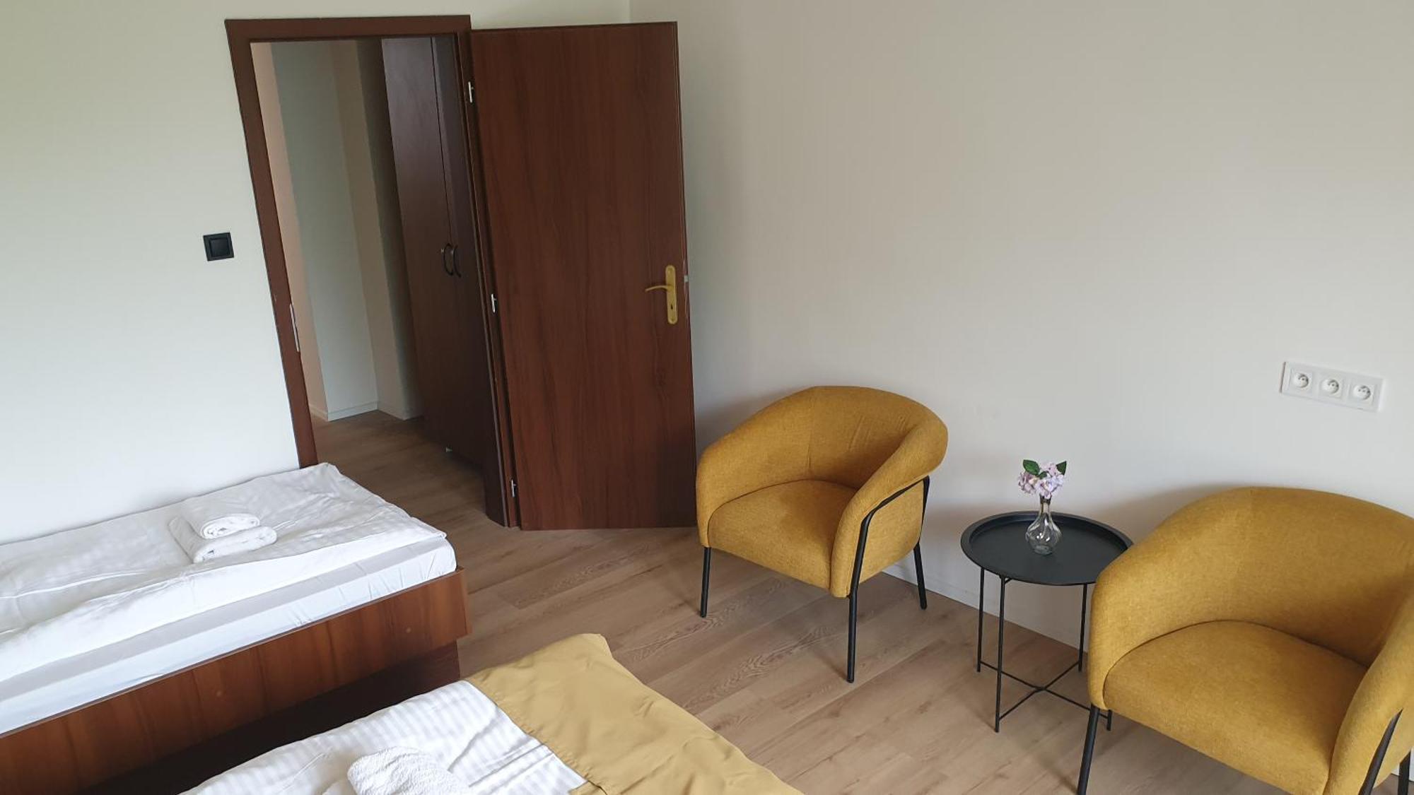 Hotel Felicia Калужа Екстер'єр фото