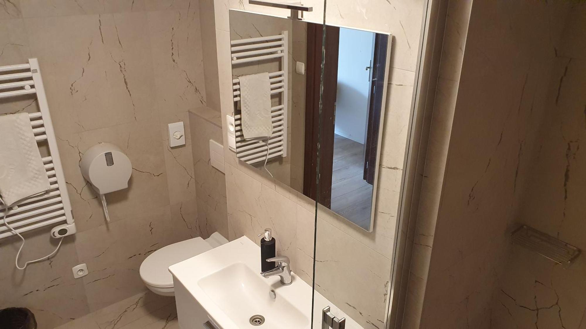 Hotel Felicia Калужа Екстер'єр фото