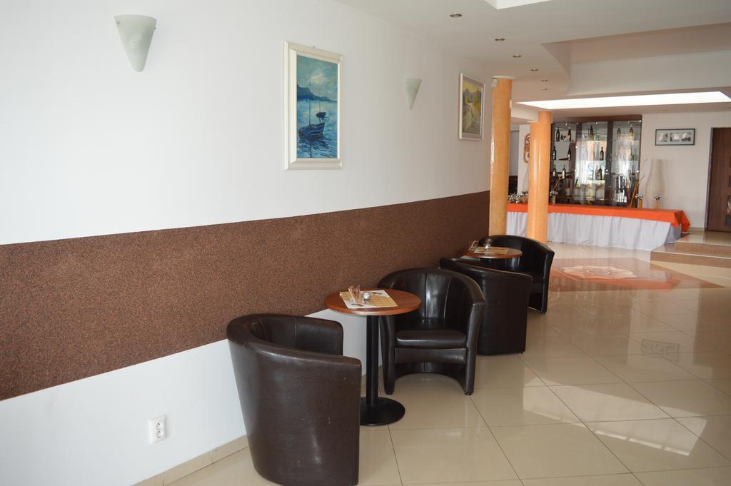 Hotel Felicia Калужа Екстер'єр фото